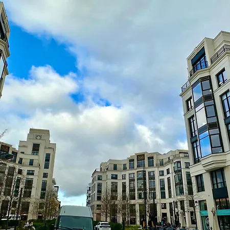 Rue D'ariane - - Disneyland Paris - Parking Prive * Chessy (Seine-et-Marne)
